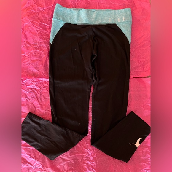 Victoria’s secret black leggings - Picture 2 of 3